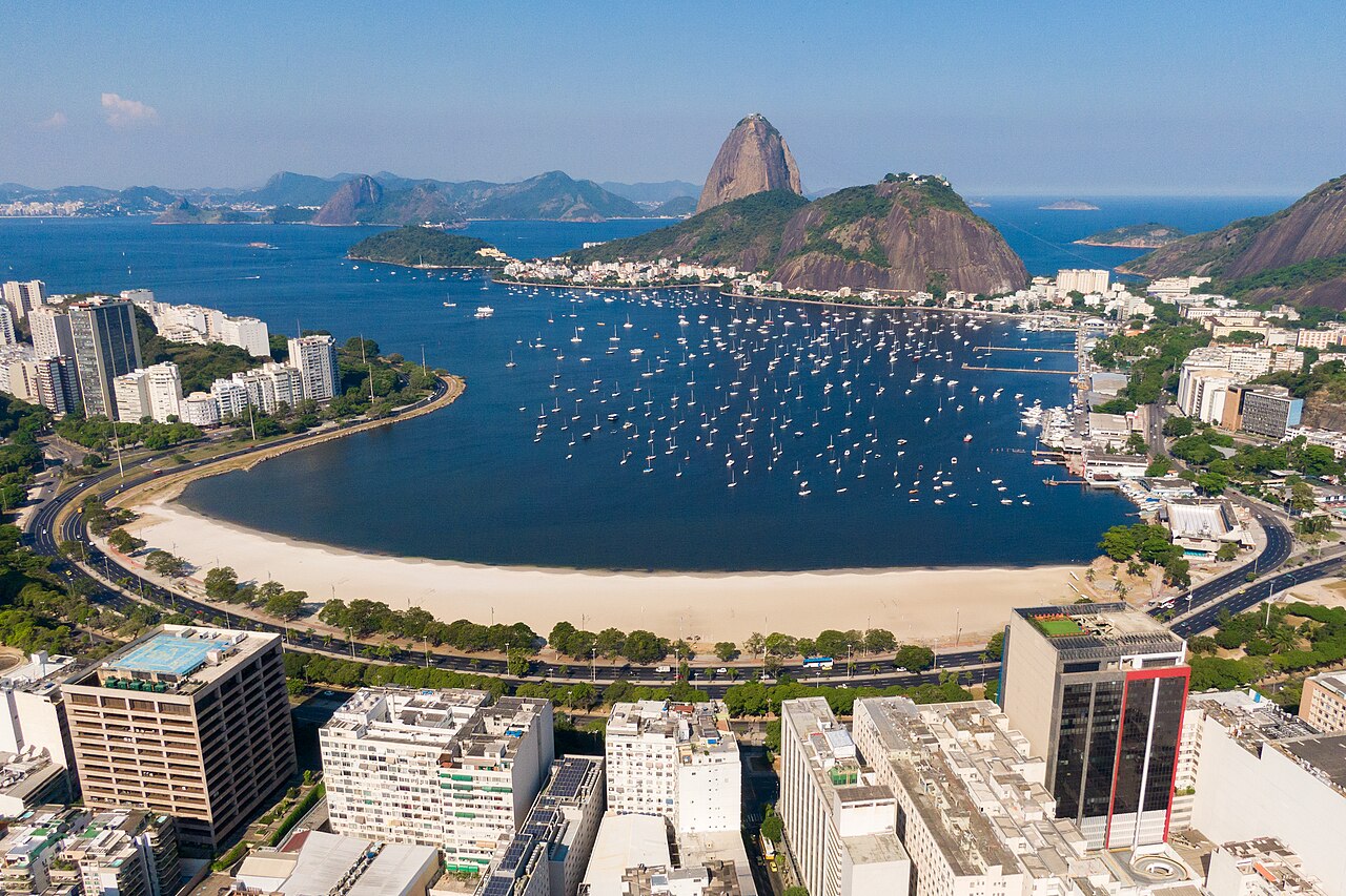 Enseada de Botafogo e Pão de Açúcar no Rio de Janeiro